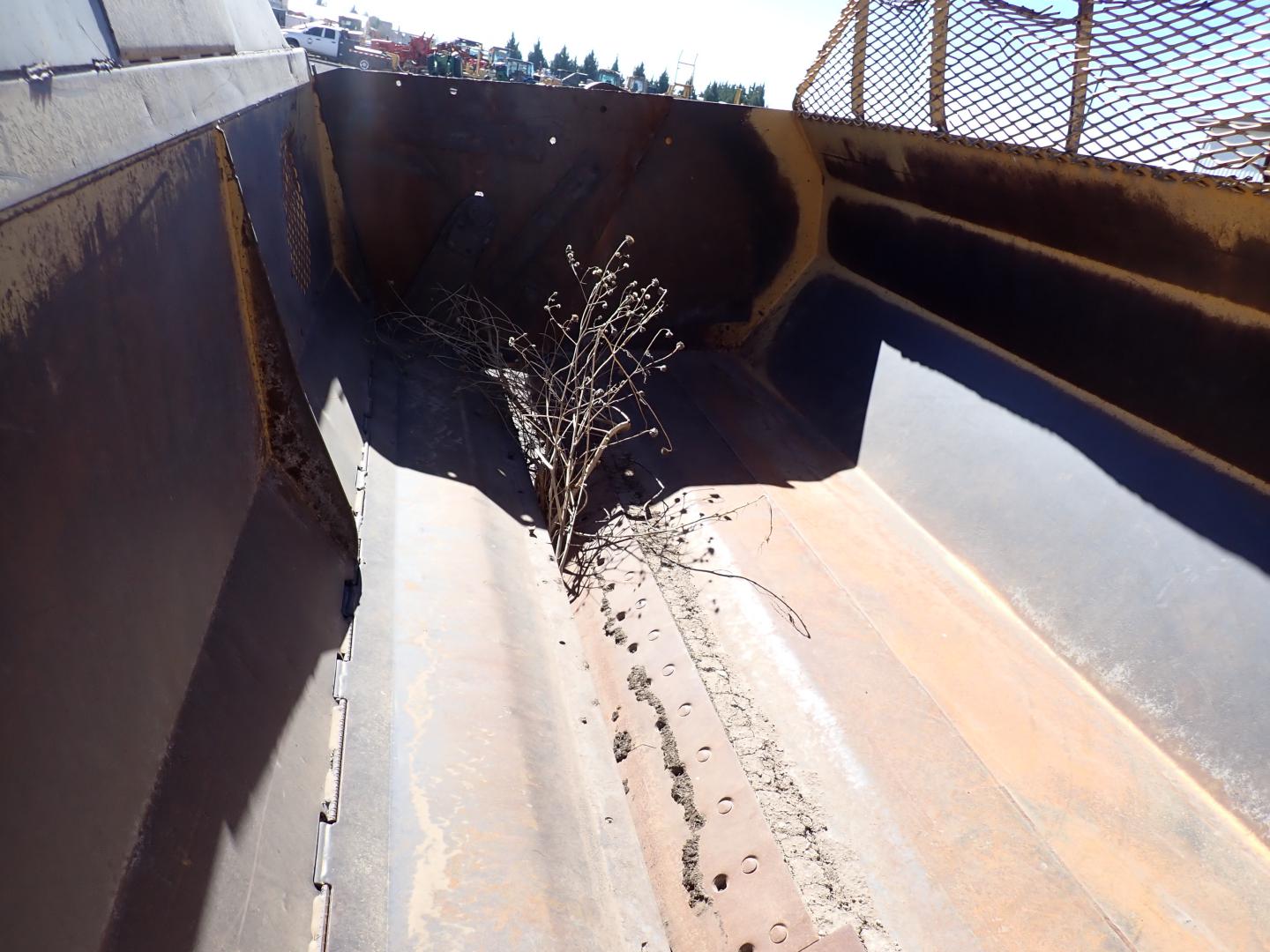 ./imagenes/INVOICE/2019/16501/ESCREPA JOHN DEERE_1814C (2).JPG